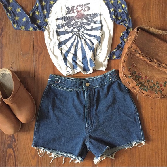 Vintage high waist denim shorts 1970’s - Picture 1 of 7